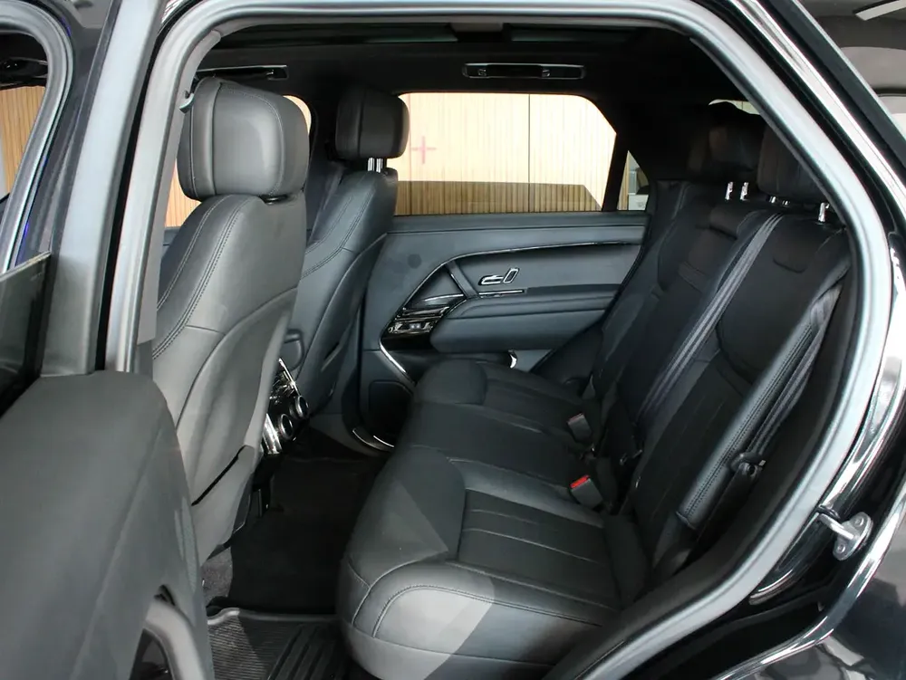 2023 - Range Rover Sport SE - With warranty - Image 12