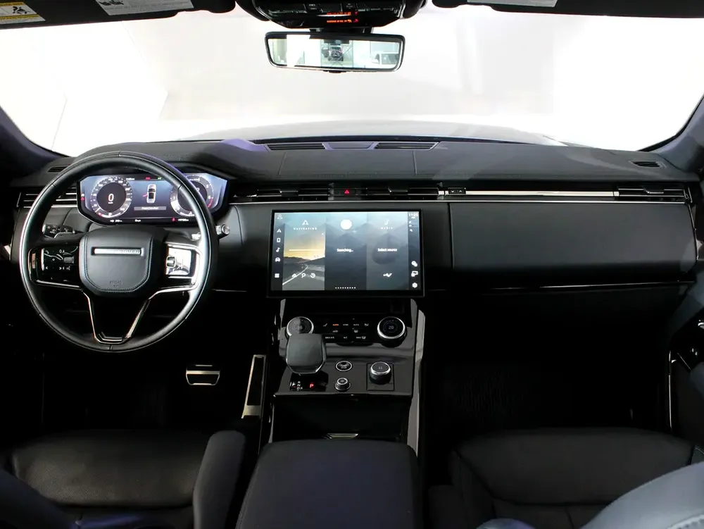 2023 - Range Rover Sport SE - With warranty - Image 17