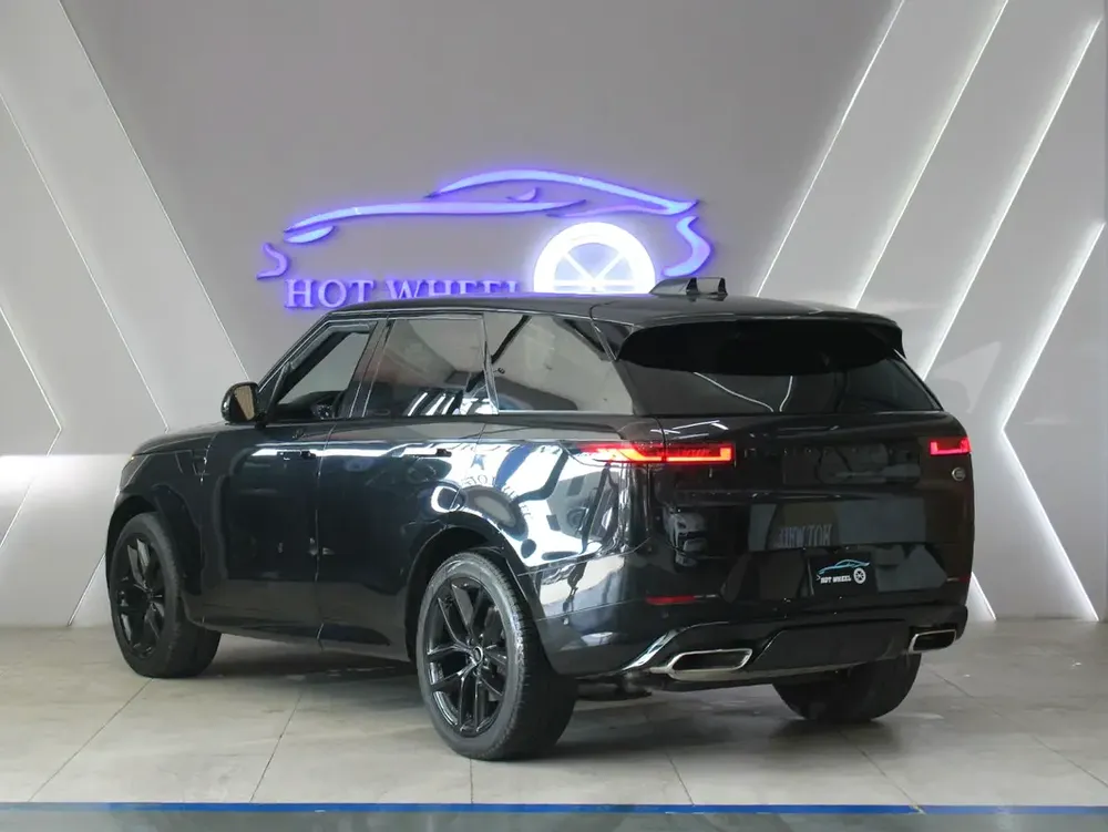 2023 - Range Rover Sport SE - With warranty - Image 4