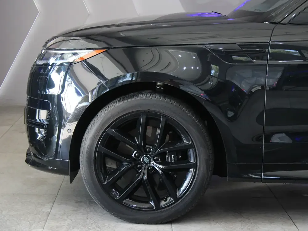 2023 - Range Rover Sport SE - With warranty - Image 7