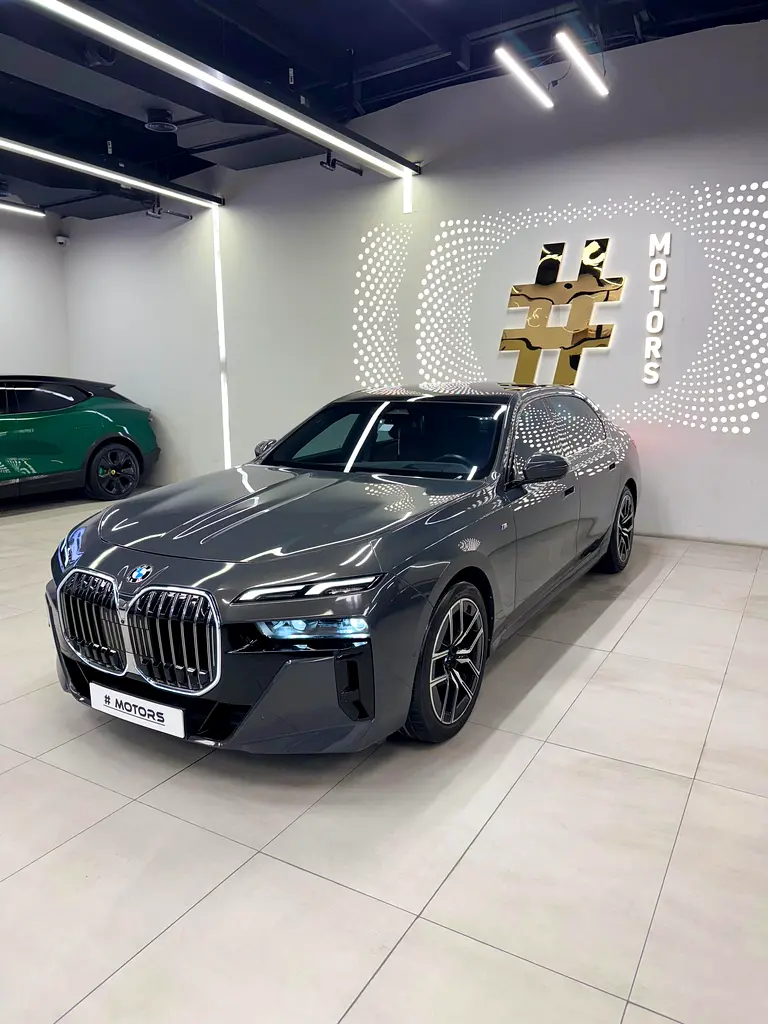 BMW 735i - Image 15