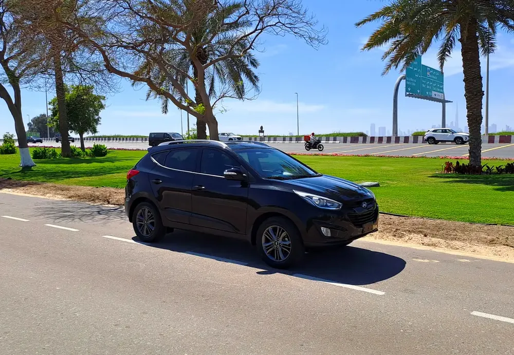 1,649-MONTHLY FOR 1 YEAR ONLY | HYUNDAI TUCSON 2015 2.0L GCC | CRUISE CONTROL I GPS I ACCIDENT FREE - Image 15
