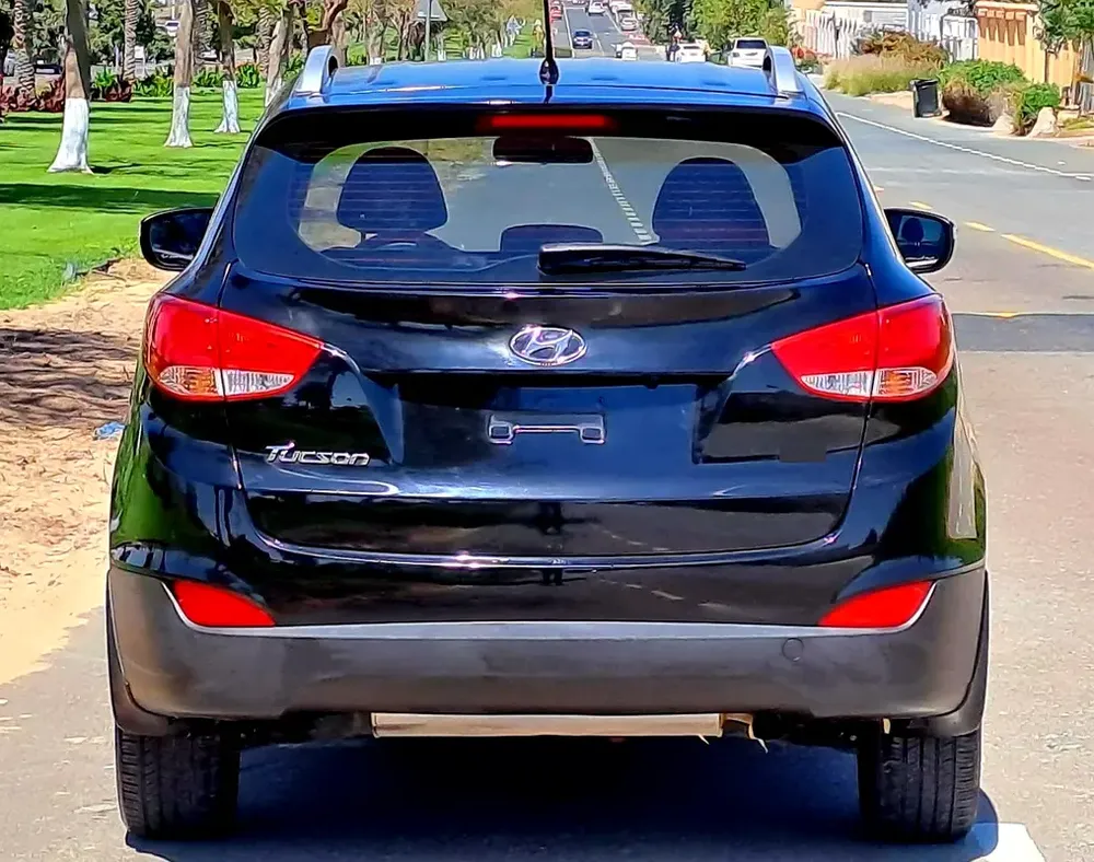 1,649-MONTHLY FOR 1 YEAR ONLY | HYUNDAI TUCSON 2015 2.0L GCC | CRUISE CONTROL I GPS I ACCIDENT FREE - Image 6