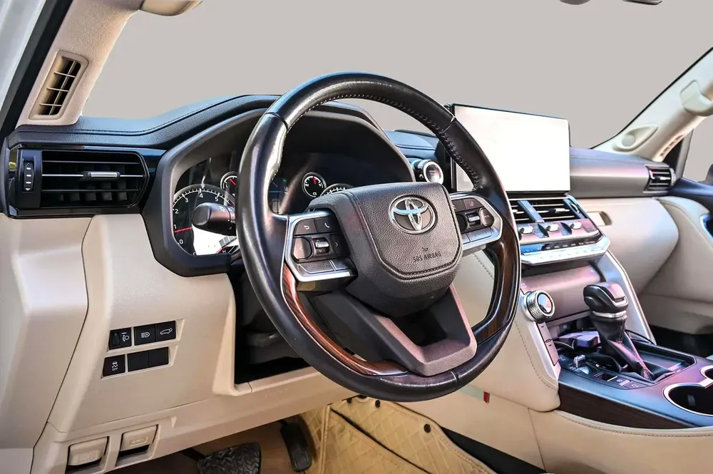 AED 3799/month | 2023 Toyota Land Cruiser  | GCC Specs | Ref#433434 - Image 11