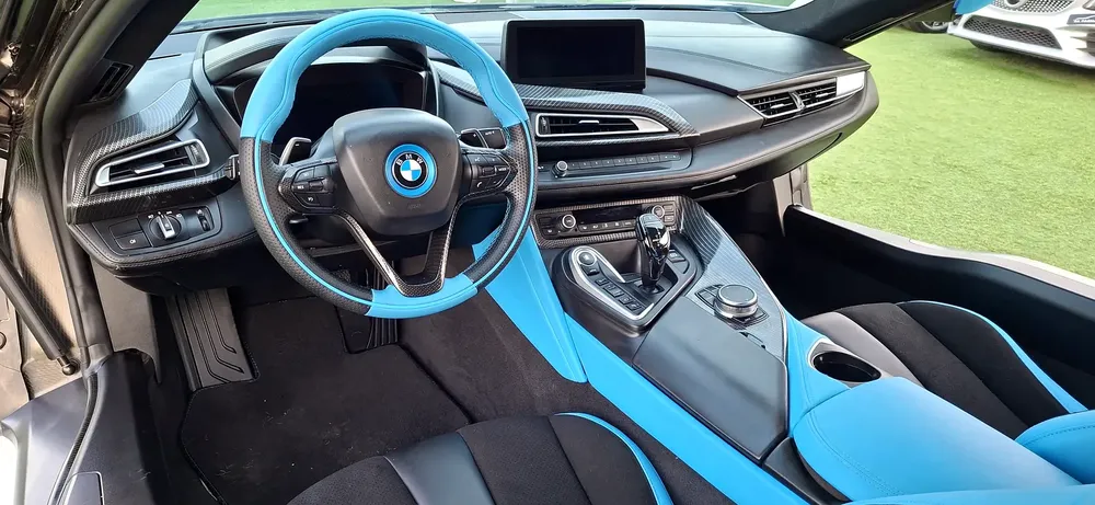 BMW i8 Coupe 2019 - Korean Specs - Excellent Condition - Image 10