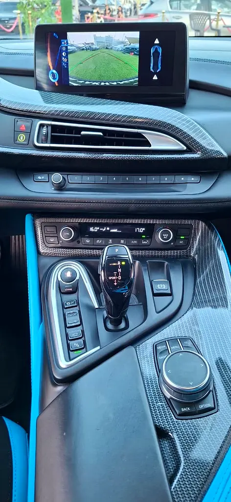 BMW i8 Coupe 2019 - Korean Specs - Excellent Condition - Image 12