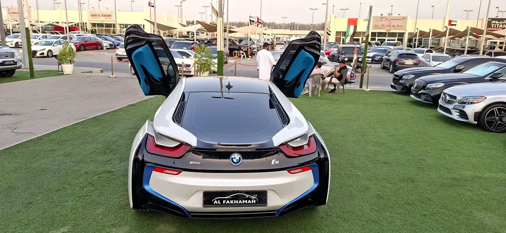 BMW i8 Coupe 2019 - Korean Specs - Excellent Condition - Image 7