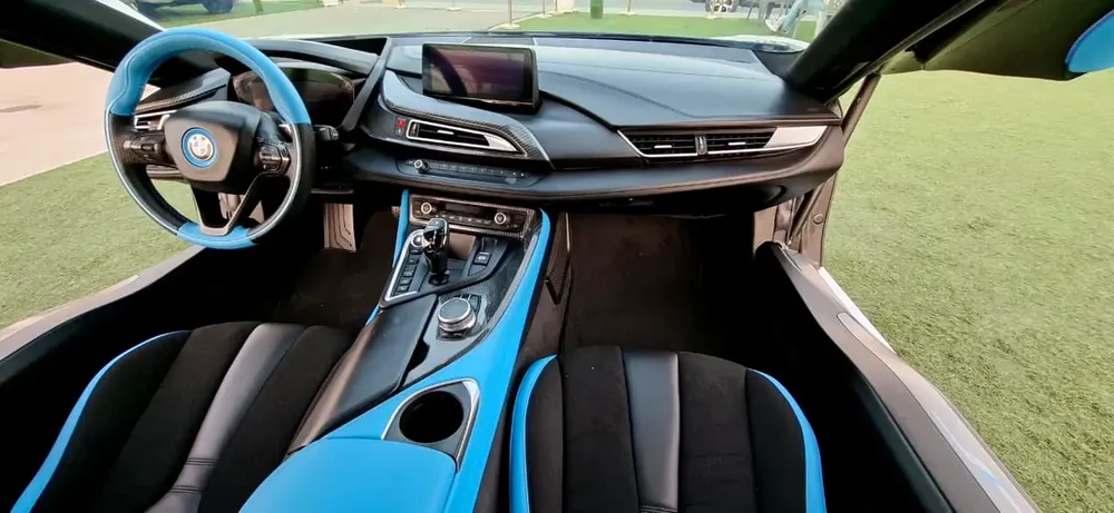 BMW i8 Coupe 2019 - Korean Specs - Excellent Condition - Image 8