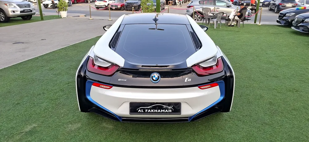 BMW i8 Coupe 2019 - Korean Specs - Excellent Condition - Image 9