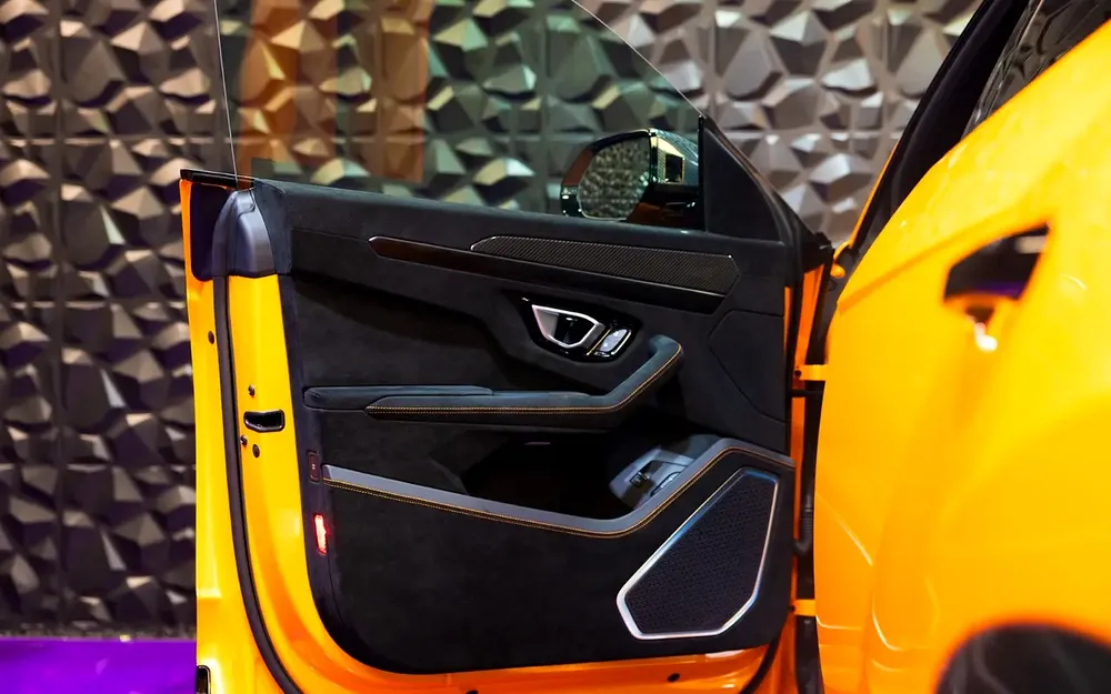 2024 Lamborghini Urus Performante - Japanese Specs - Brand New - Image 12