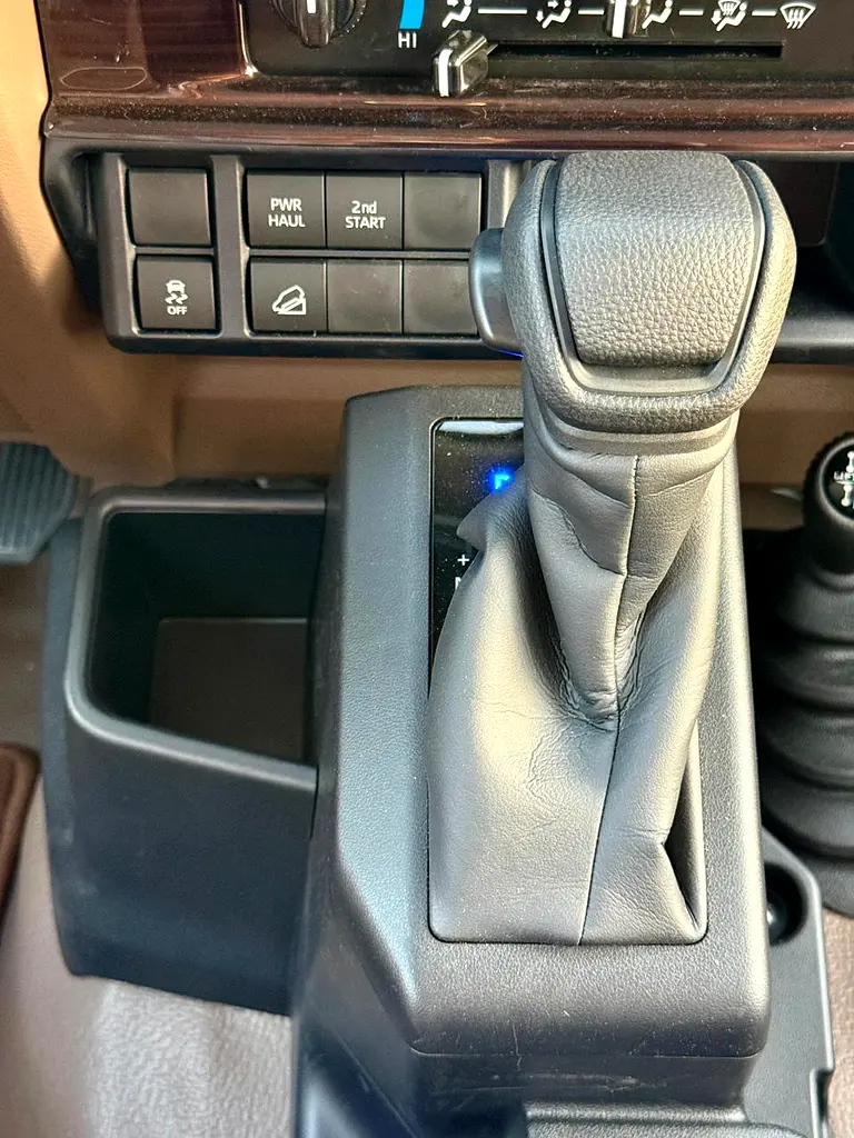 Toyota Land Cruiser 70 Series LC 79 40th Anniversary 2026 GCC Specs - Image 14