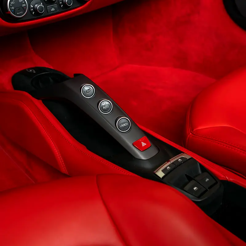 2018  FERRARI  488 SPIDER  DONE ONLY 18,000KM - Image 4