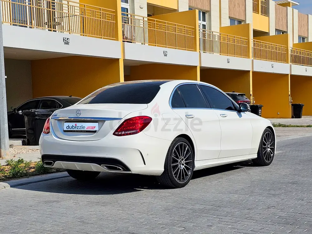 AED 1368/month | 2018 Mercedes-Benz C-Class C200 | GCC Specs | Ref#401796 - Image 6