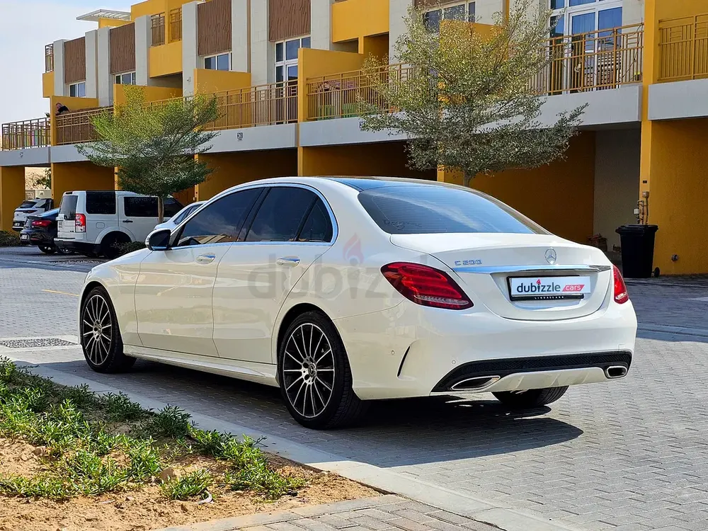 AED 1368/month | 2018 Mercedes-Benz C-Class C200 | GCC Specs | Ref#401796 - Image 8
