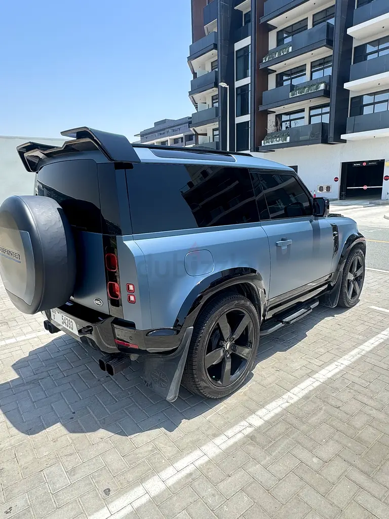 Land Rover Defender 90 X-Dynamic SE P400 2002 American Specs - Image 4