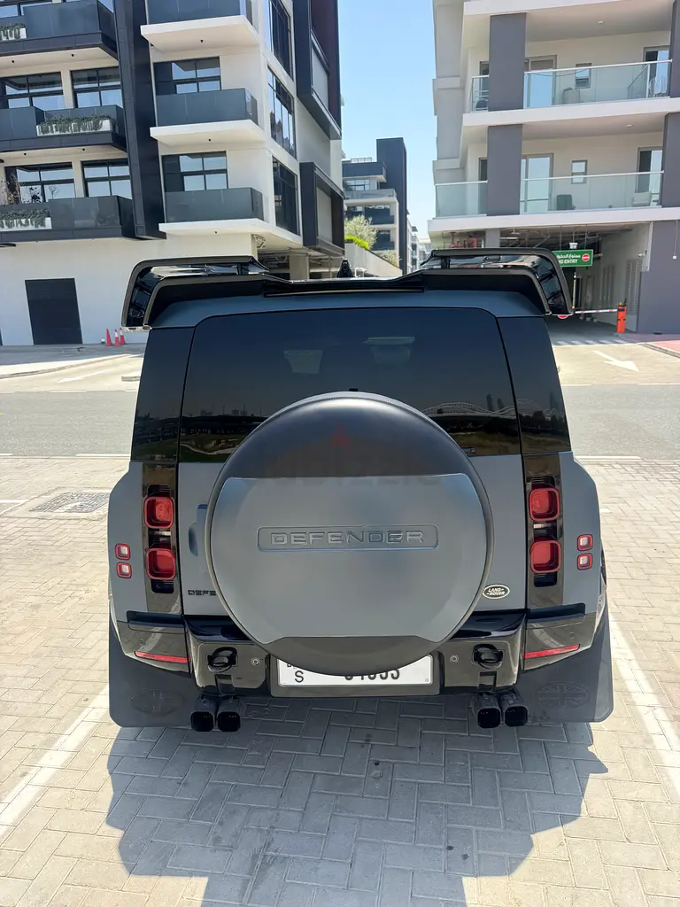 Land Rover Defender 90 X-Dynamic SE P400 2002 American Specs - Image 5