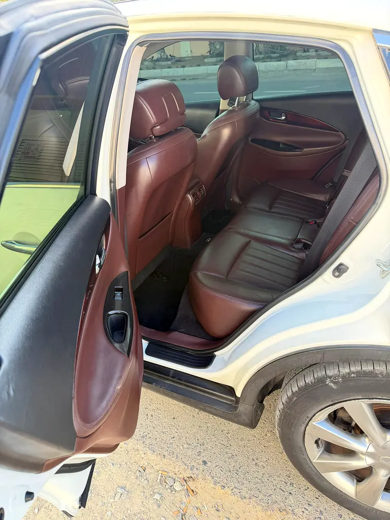 2014 Infiniti QX50,Luxury, Gcc - Image 11