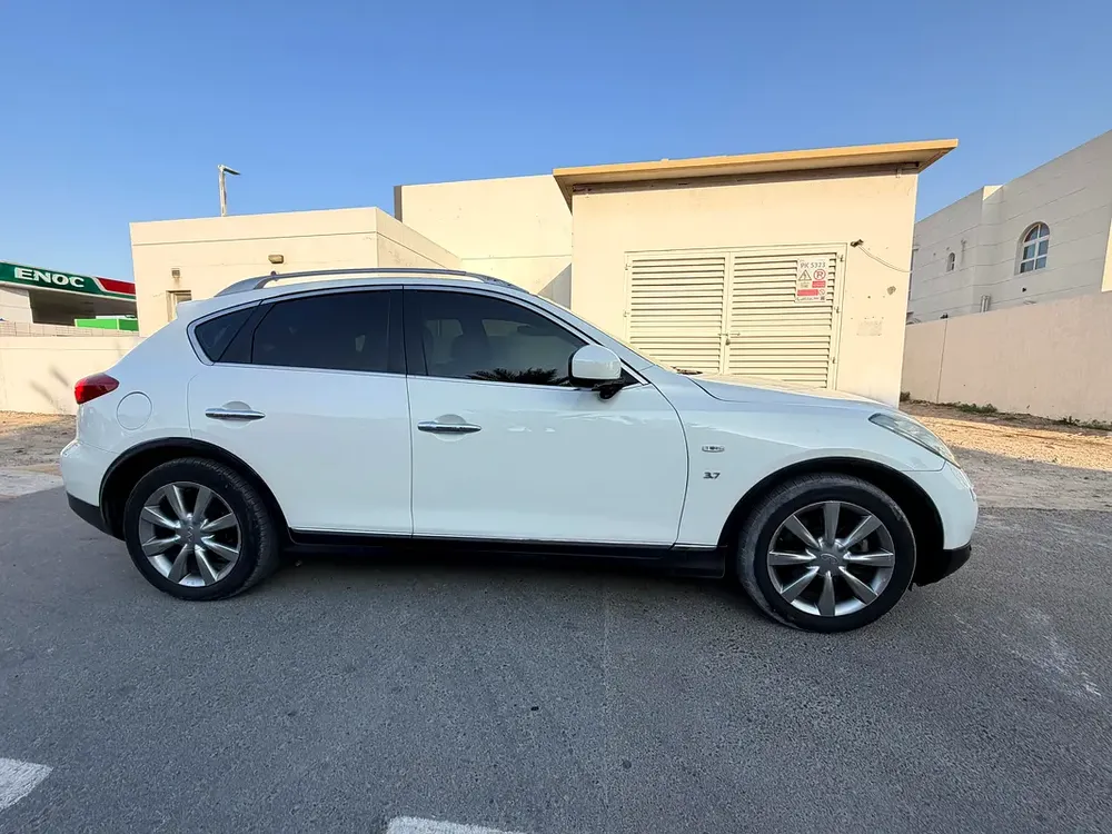 2014 Infiniti QX50,Luxury, Gcc - Image 8