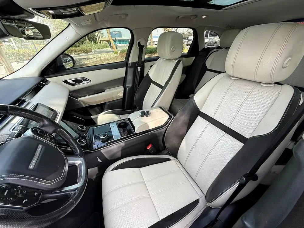RANGE ROVER VELAR S 2018 DIESEL 2.0L TURBO CHARGED FULL OPTIONS TWO KEYS - Image 14