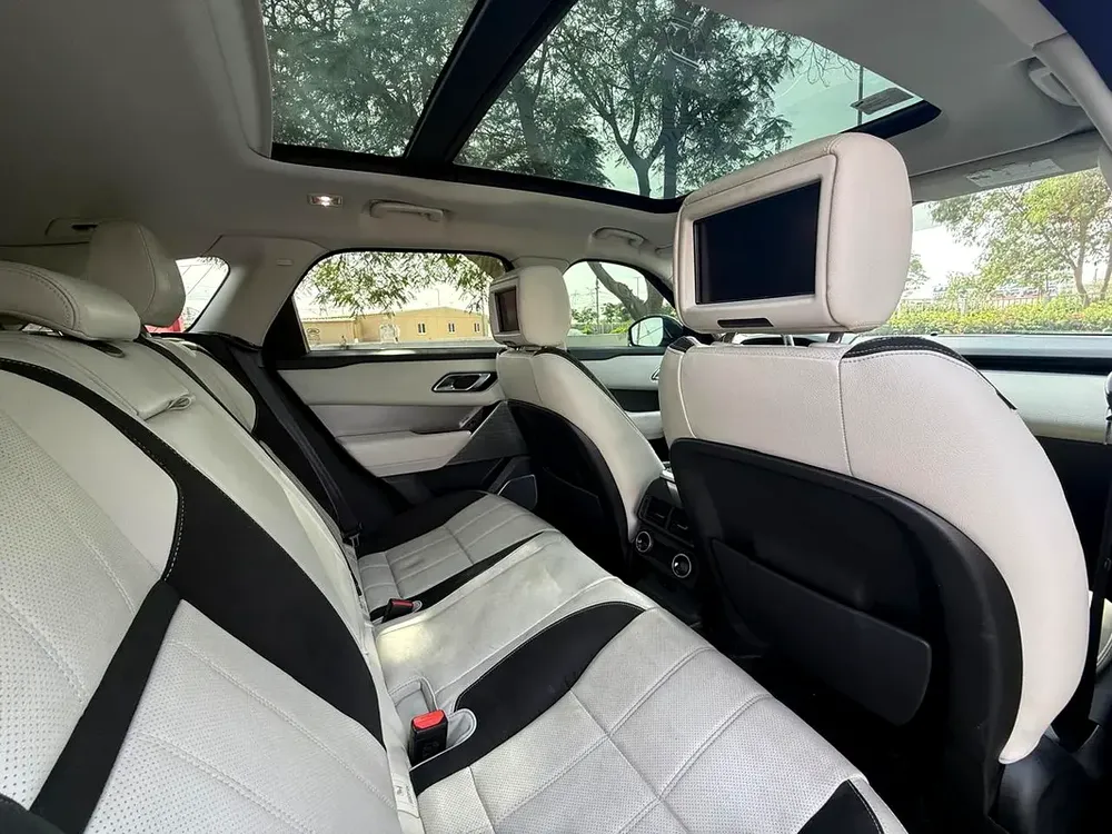 RANGE ROVER VELAR S 2018 DIESEL 2.0L TURBO CHARGED FULL OPTIONS TWO KEYS - Image 16