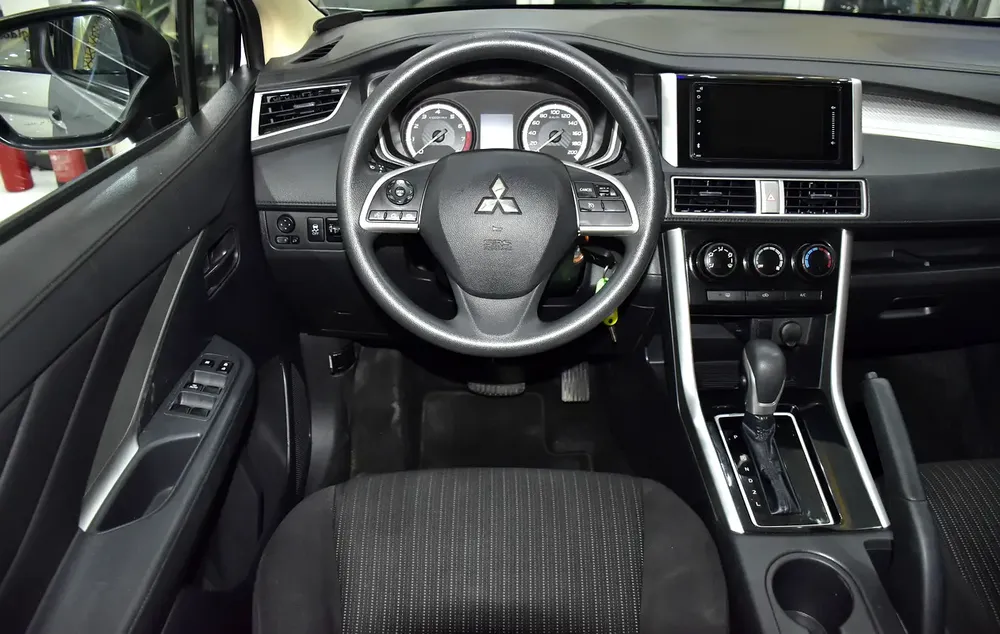 AED 871 EMi at 0% DP | Mitsubishi Xpander ( 2022 Model ) in Silver Color GCC Specs - Image 12