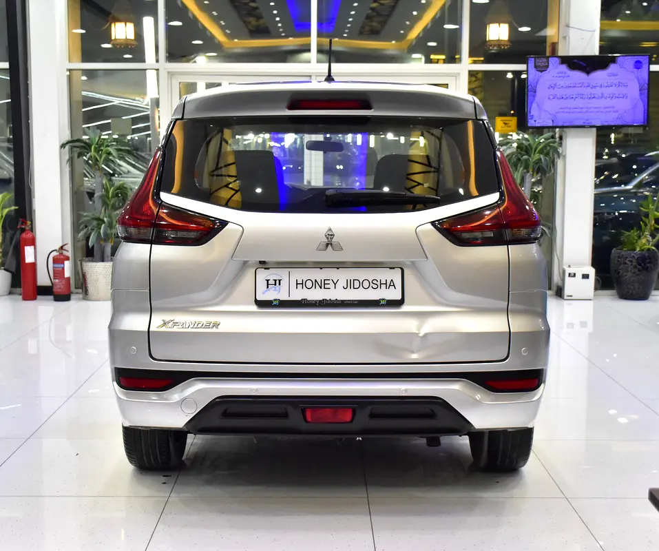 AED 871 EMi at 0% DP | Mitsubishi Xpander ( 2022 Model ) in Silver Color GCC Specs - Image 5