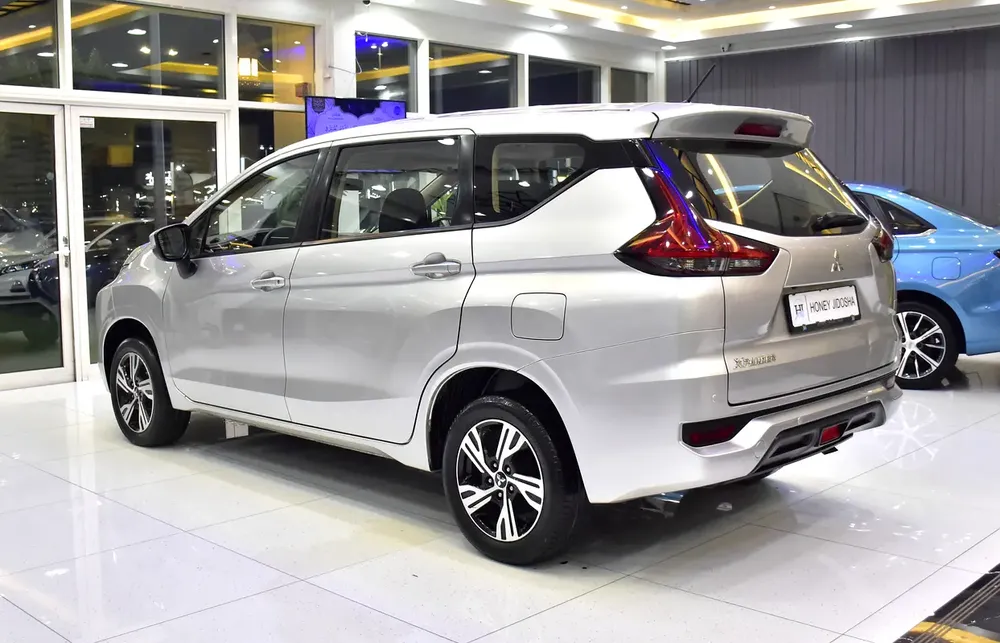 AED 871 EMi at 0% DP | Mitsubishi Xpander ( 2022 Model ) in Silver Color GCC Specs - Image 7