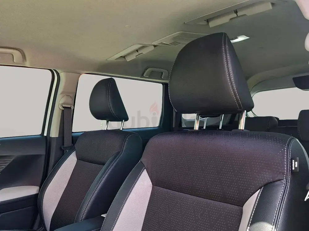 AED 1049/month | 2025 Toyota Veloz GX | GCC Specs | Ref#466563 - Image 11