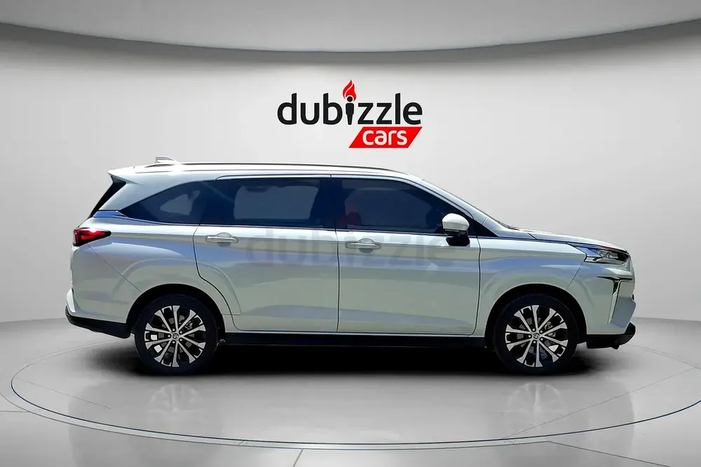 AED 1049/month | 2025 Toyota Veloz GX | GCC Specs | Ref#466563 - Image 4