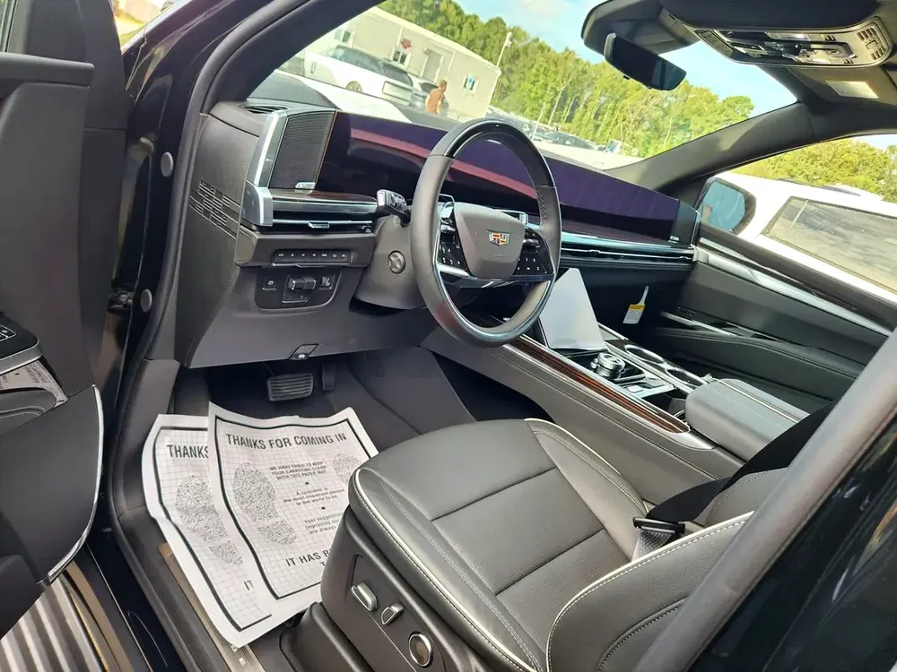 Ertex VIP Cadillac Escalade - Image 13