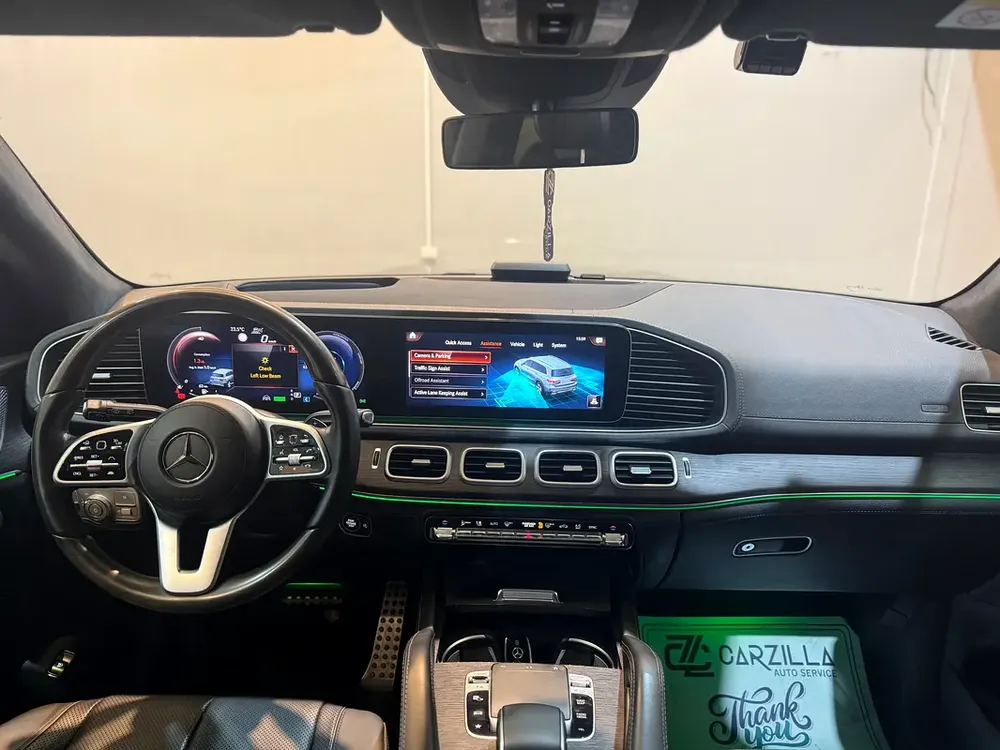 Accident free and low mileage - Image 11
