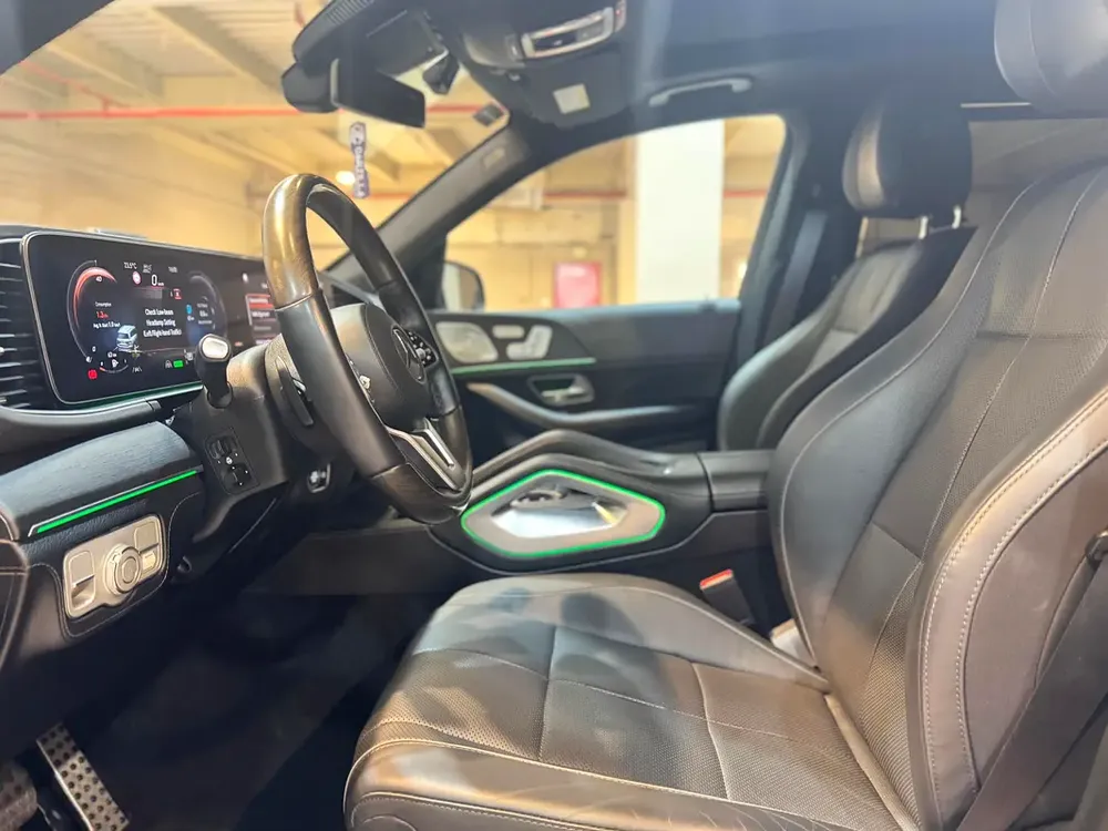 Accident free and low mileage - Image 13