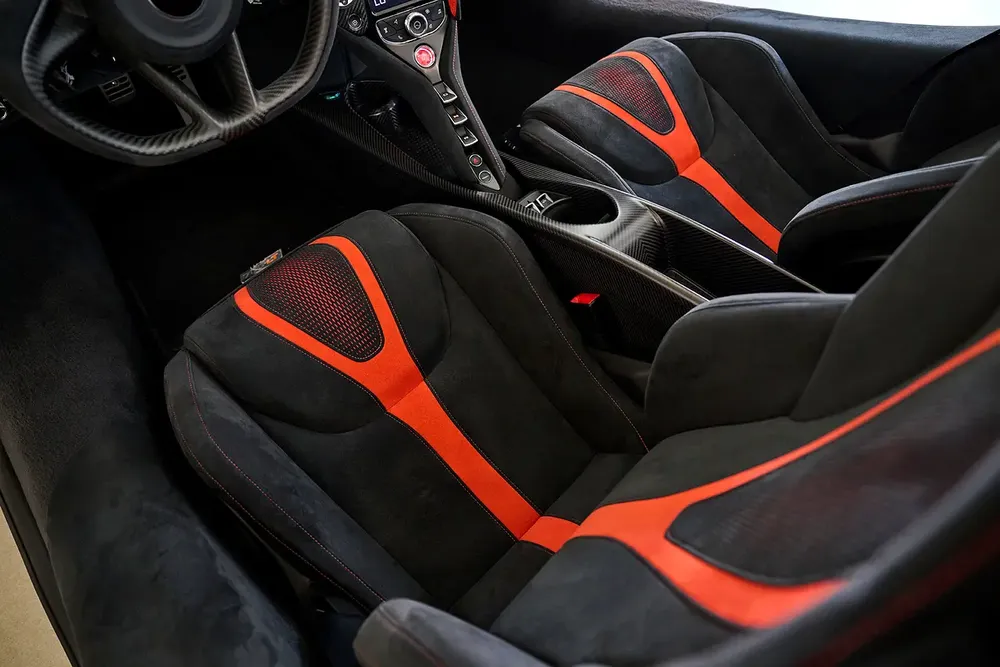 McLaren 765LT Spider - GCC Specs - Lease to Own Avaiable - Image 12