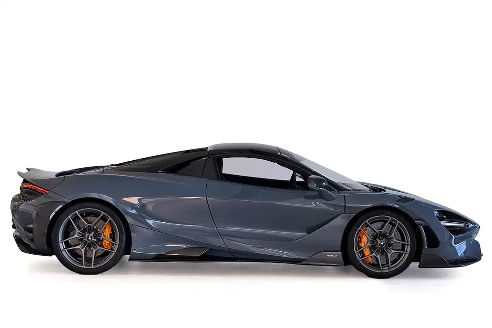 McLaren 765LT Spider - GCC Specs - Lease to Own Avaiable - Image 4