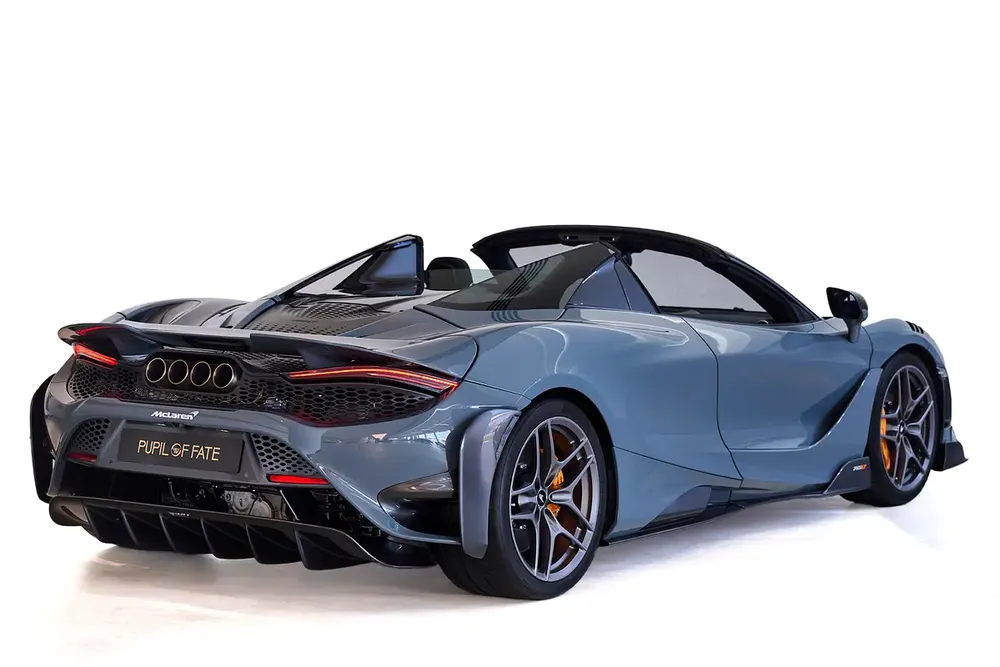 McLaren 765LT Spider - GCC Specs - Lease to Own Avaiable - Image 6