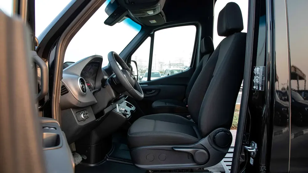 Mercedes Benz Sprinter 519 Extra Long 2.0L Turbo Diesel 4x2 | 2026 | GCC Specs with 2 Years Warranty - Image 10
