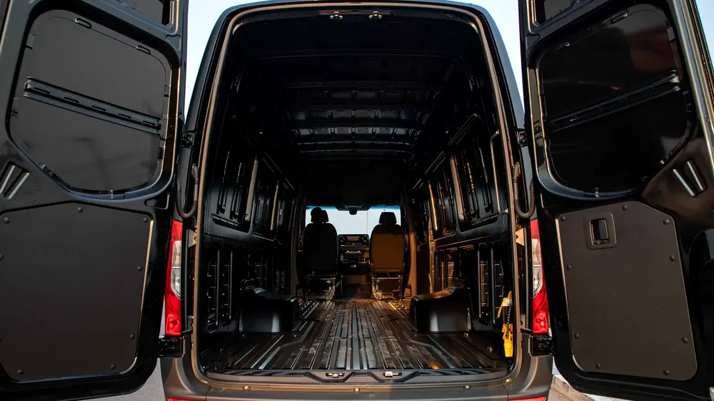 Mercedes Benz Sprinter 519 Extra Long 2.0L Turbo Diesel 4x2 | 2026 | GCC Specs with 2 Years Warranty - Image 4