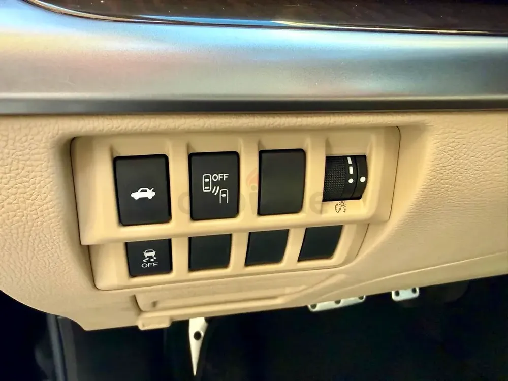 2017 Subaru Legacy Premium GCC Specs - Excellent Condition - Image 14
