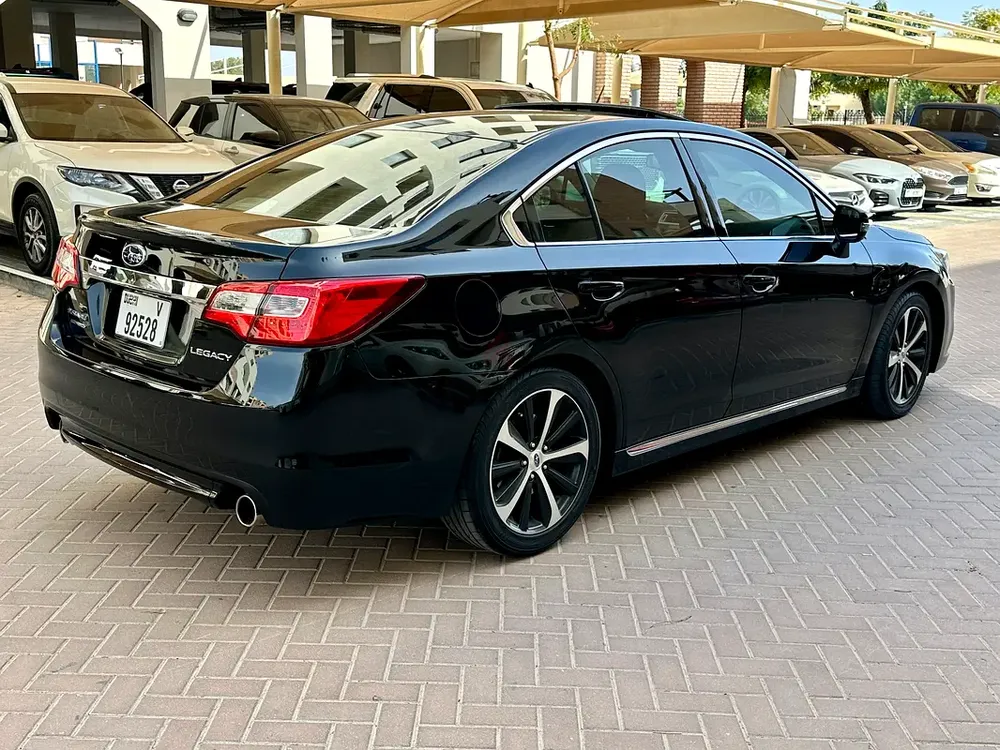 2017 Subaru Legacy Premium GCC Specs - Excellent Condition - Image 4