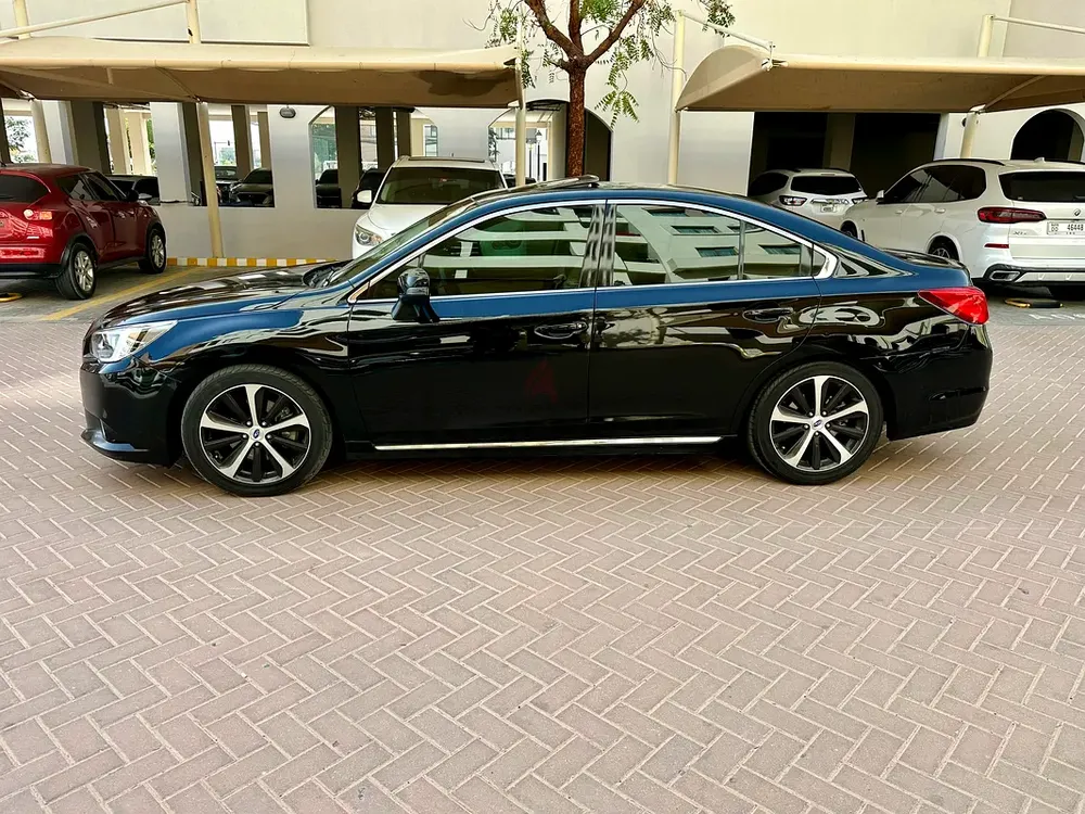 2017 Subaru Legacy Premium GCC Specs - Excellent Condition - Image 6