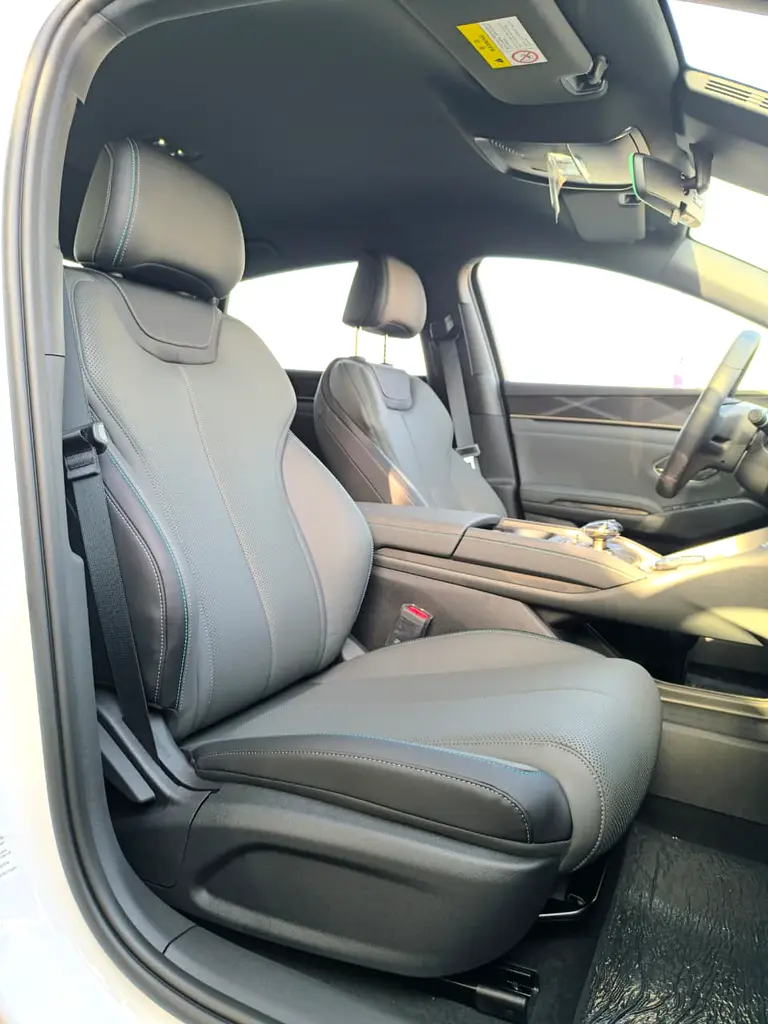 BYD Qin L DM-i (Plug In Hybrid) EV range 80km 2025 Model with Smart Drive Brand New - Image 12