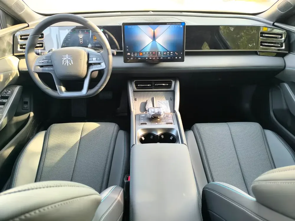 BYD Qin L DM-i (Plug In Hybrid) EV range 80km 2025 Model with Smart Drive Brand New - Image 9