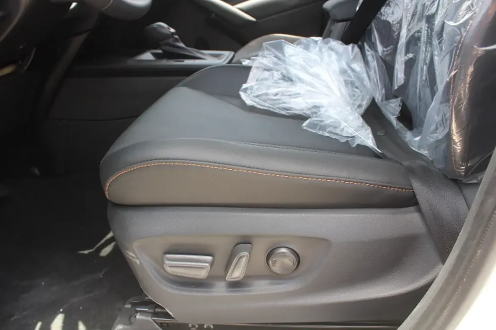 New Face Toyota Corolla Cross Elite Hybrid - Image 12