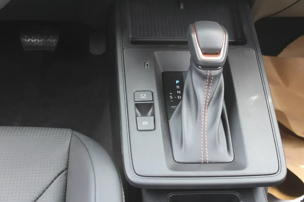 New Face Toyota Corolla Cross Elite Hybrid - Image 18