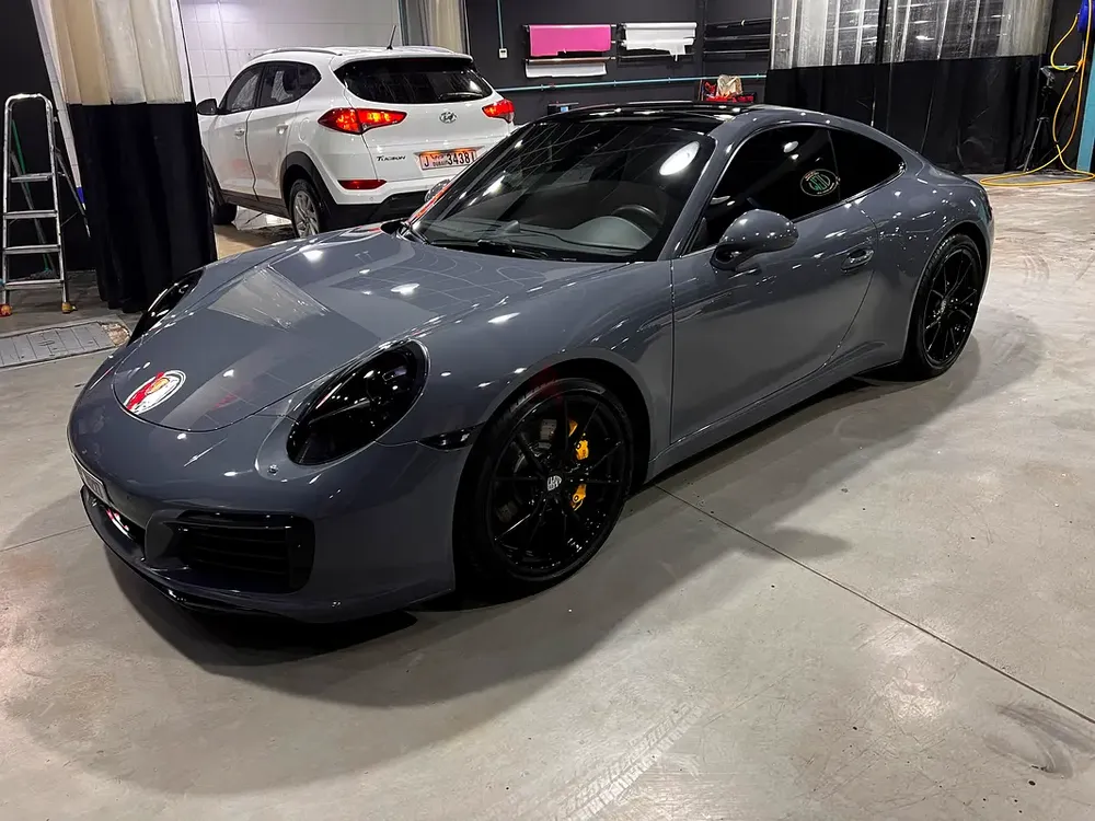 Pristine Porsche 911 Carrera S 2017 | GCC Specs | Low Mileage - Image 6