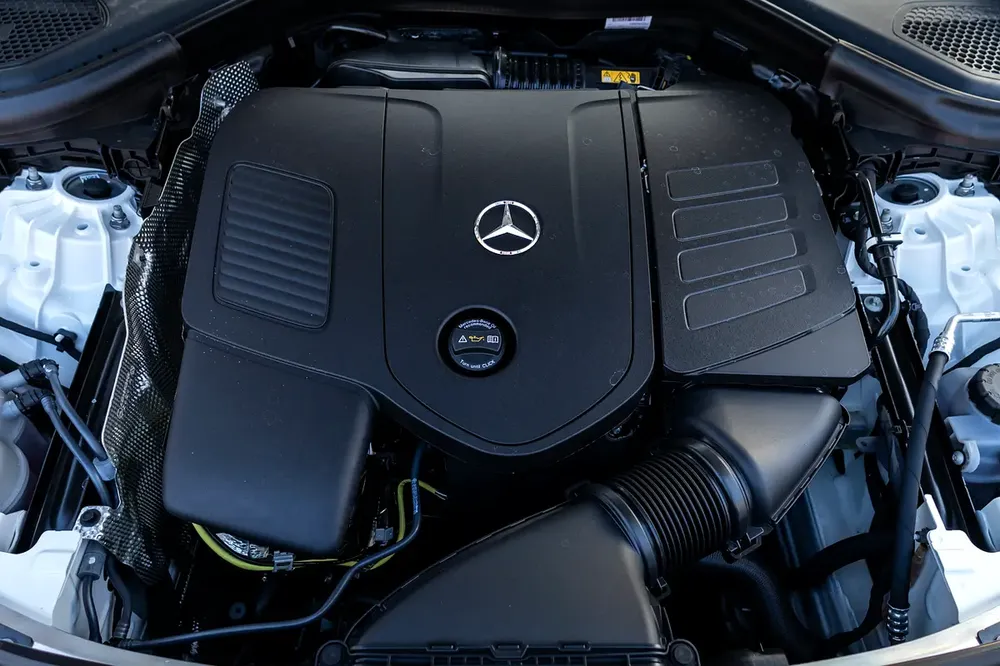 Mercedes-Benz GLC 300 Coupe 2026 - Korean Specs - Image 10