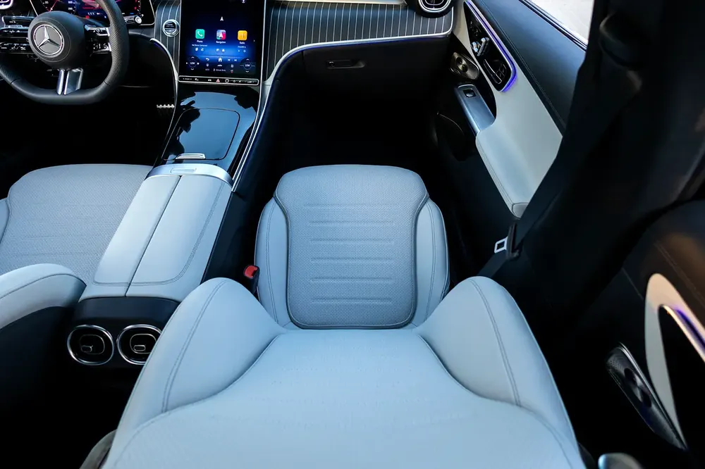 Mercedes-Benz GLC 300 Coupe 2026 - Korean Specs - Image 16