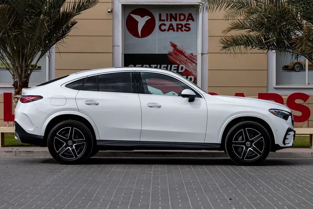 Mercedes-Benz GLC 300 Coupe 2026 - Korean Specs - Image 8