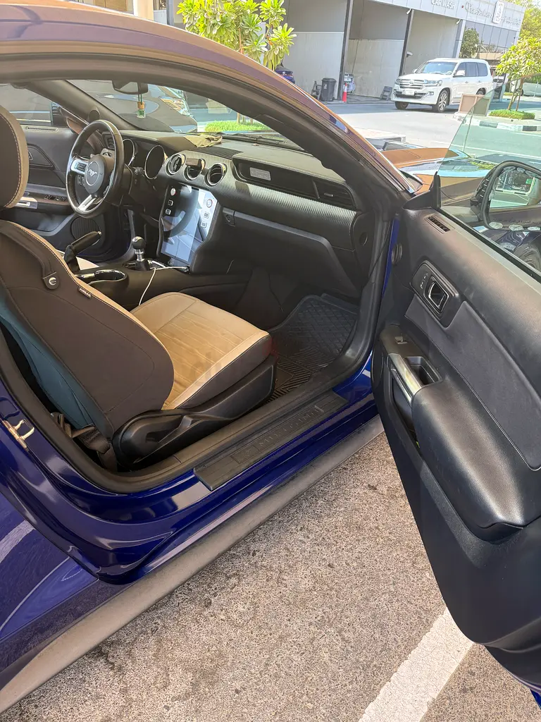 2016 Ford Mustang V6 Manual GCC — Fully Serviced 182,000km - Image 9