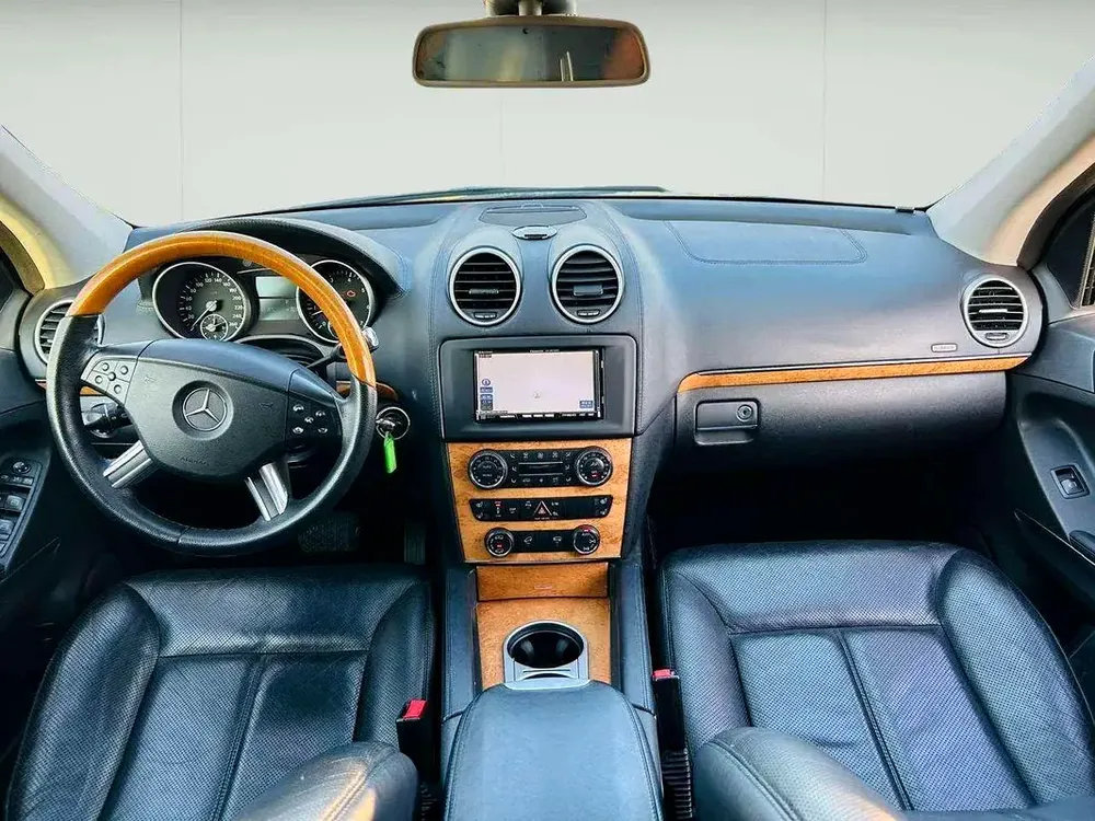 MERCEDES BENZ GL550 - 2008 - CLEAN CAR FRESH JAPAN IMPORT - Image 14
